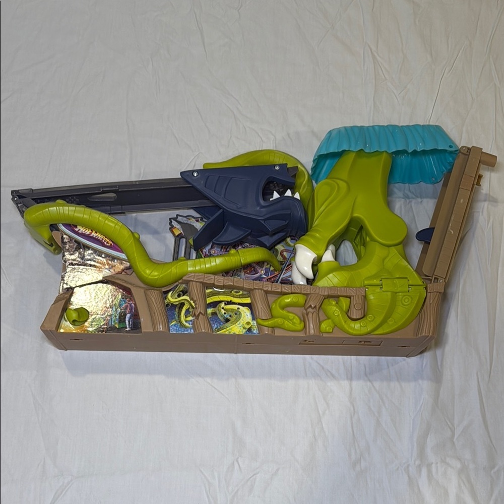 Hot Wheels Vintage Flip 'n Go Octopark Playset Circa 2006 EUC